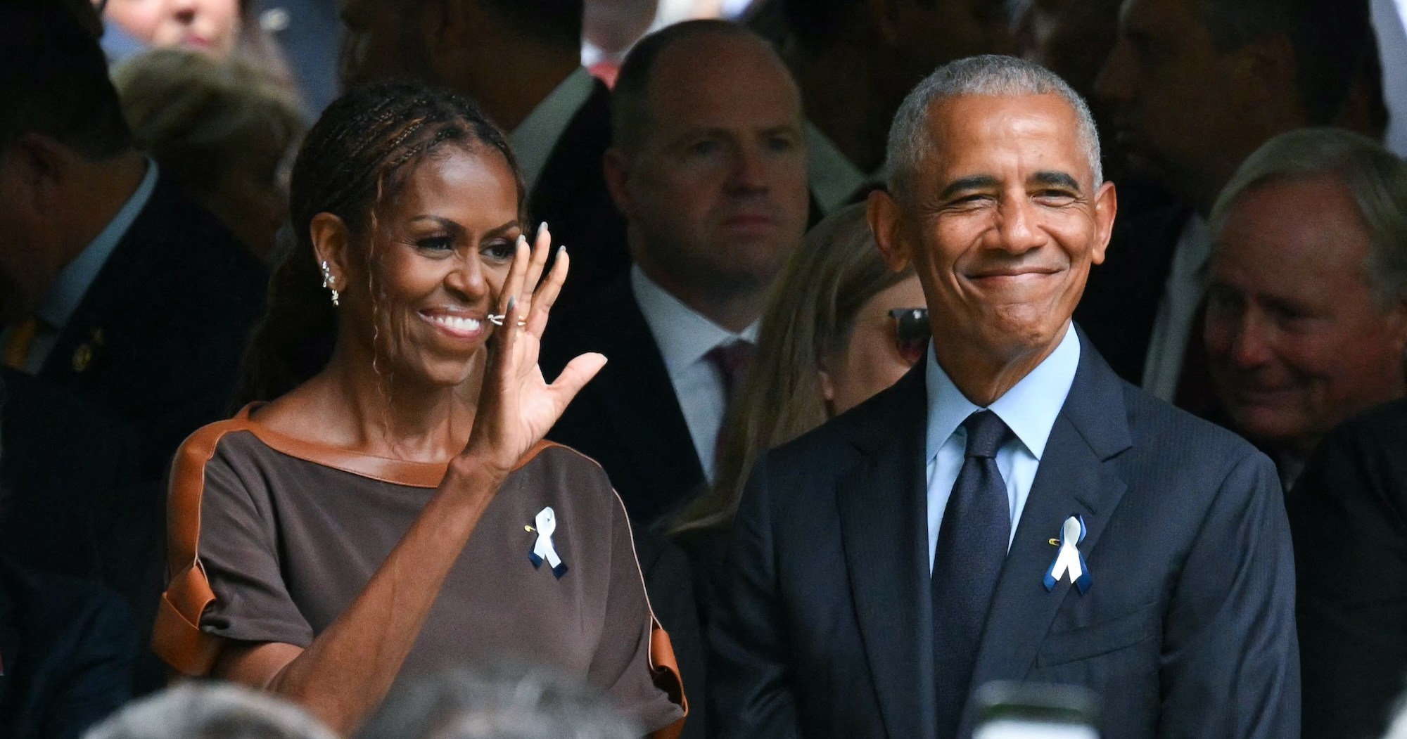 Barack and Michelle Obama Share New Anniversary Photos That Have Everyone Talking