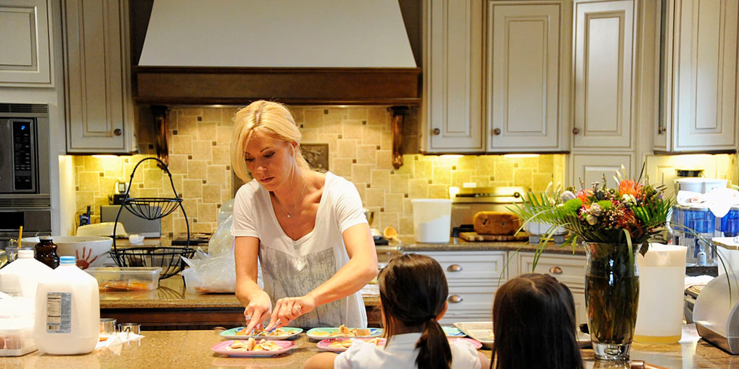 Kate Gosselin's Ex-Housekeeper Reveals the Secret Behind the Red Spoon
