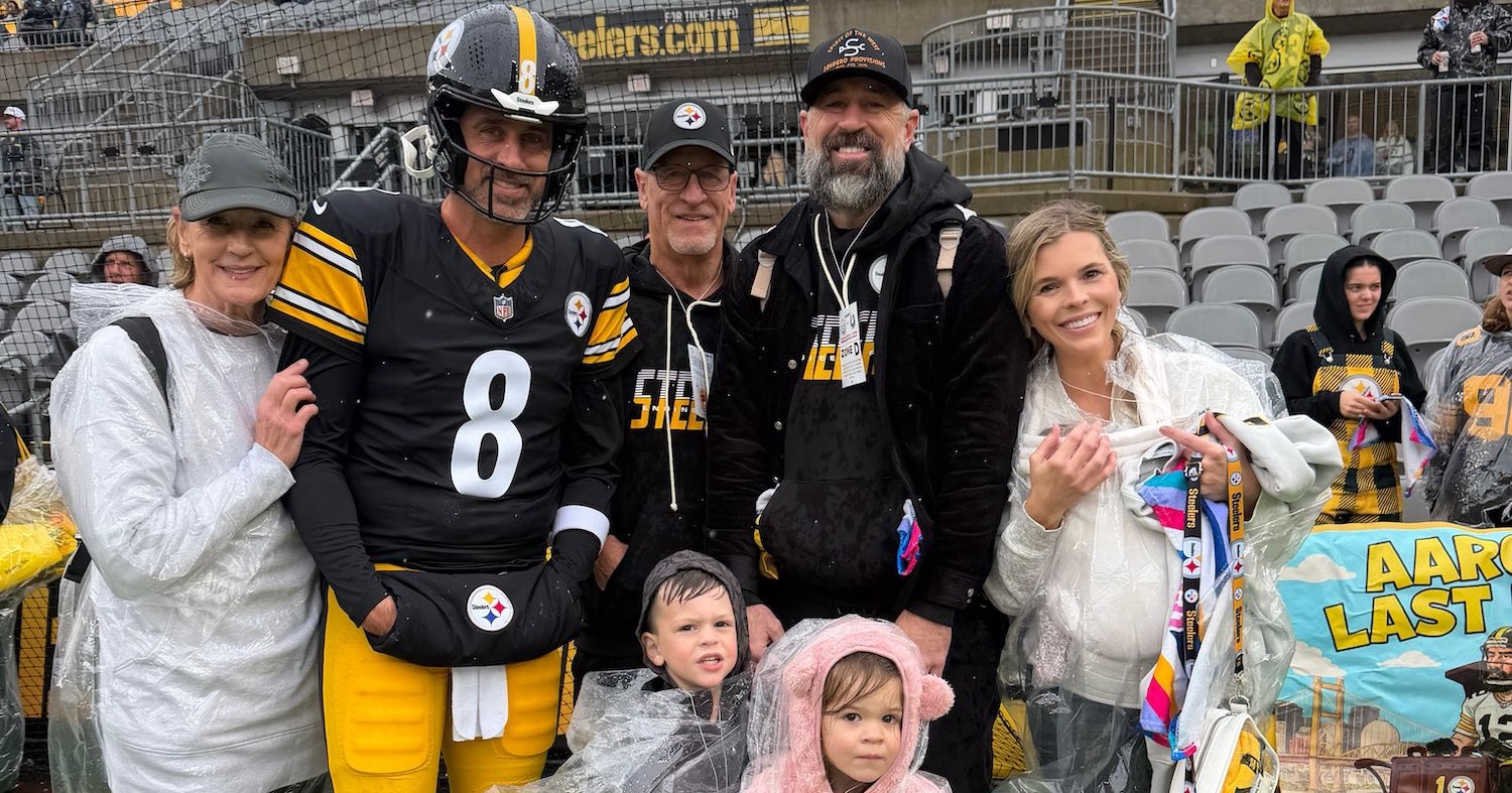 Aaron Rodgers' Emotional Reunion with Family Sparks Buzz at Steelers Game