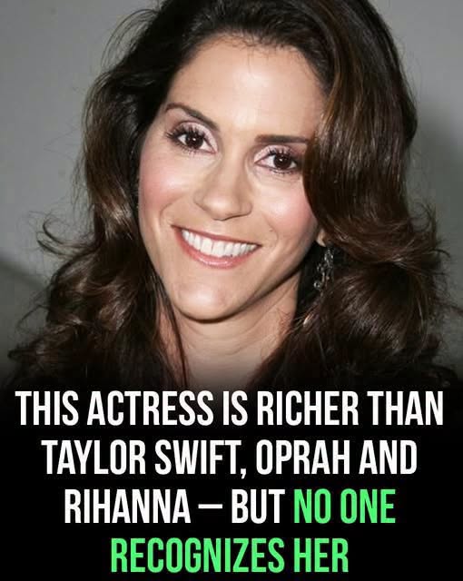 The Hollywood Actress Whose Billion-Dollar Fortune Is a Mystery